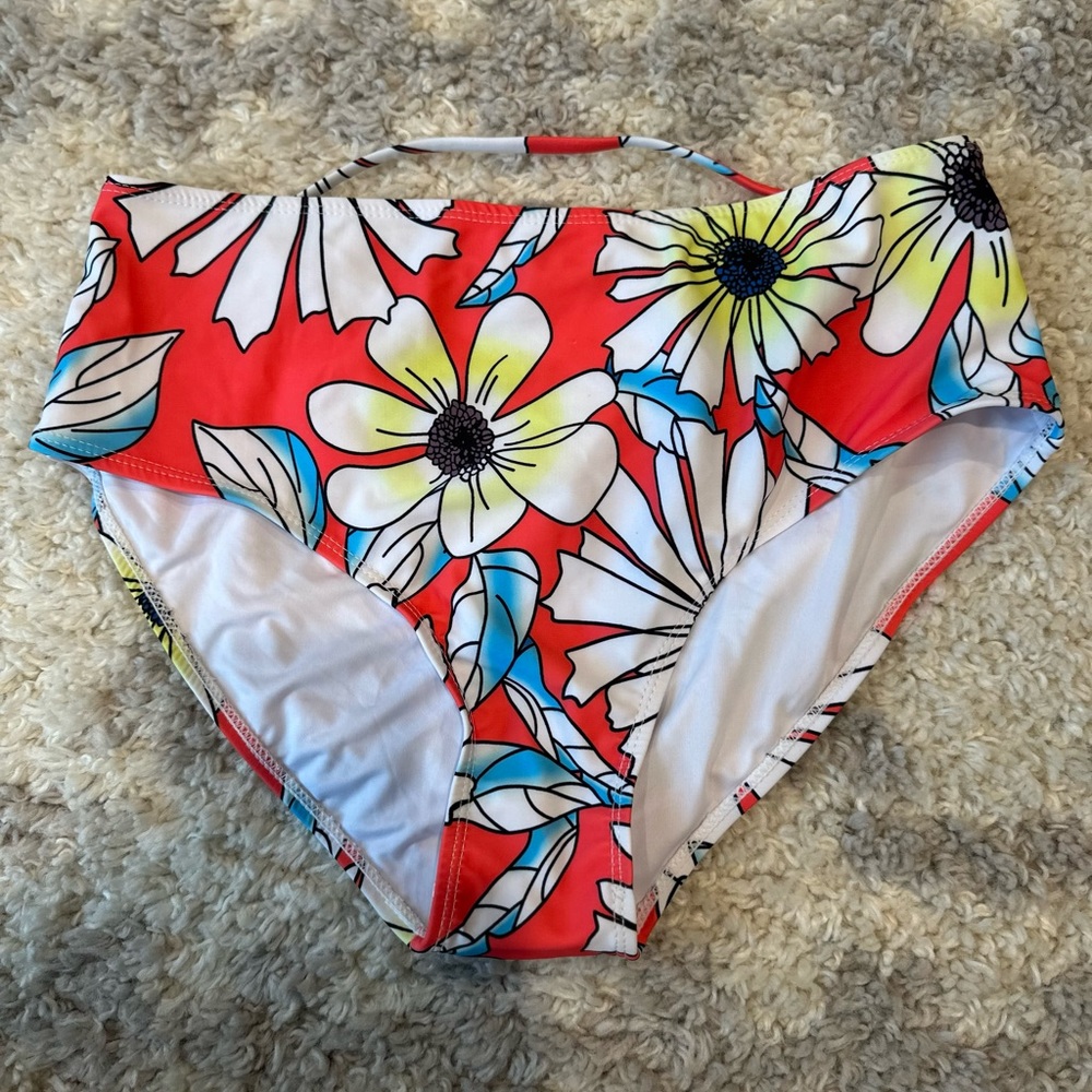 Swim suit bottom size large